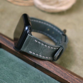 Yeşil Dikişli Apple Watch Deri Kordon - Gri İp